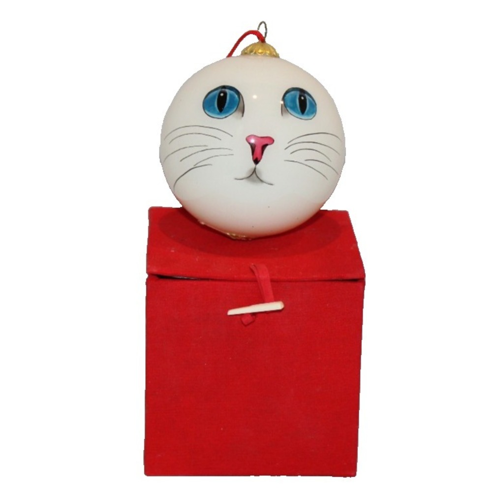 white kitty cat face round glass Christmas ornament blue eyes pink nose with box